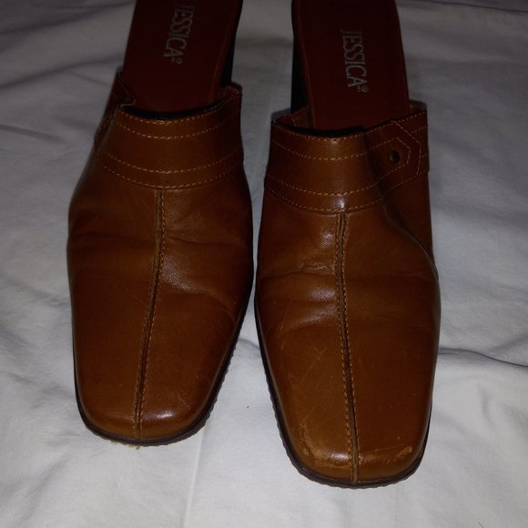 Caramel-Tan leather mules, genuine leather, US women's size 9.5-10 shoe, 3" heel - Picture 11 of 16